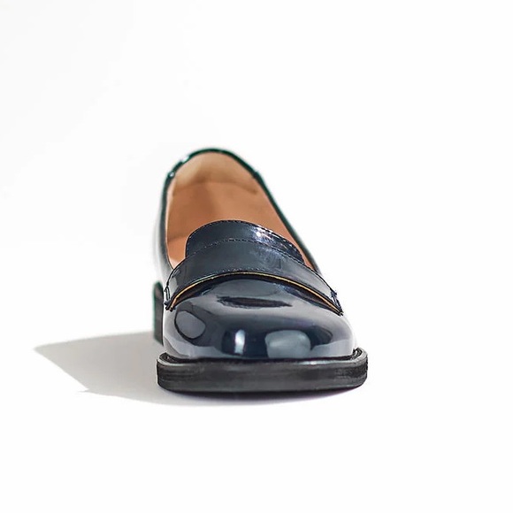 The Signature Loafer - Picture 7 of 8